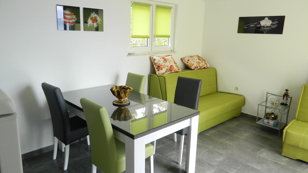 Apartmani Marinovic Podgora Bagian luar foto