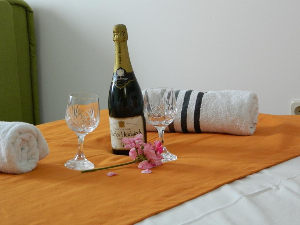 Apartmani Marinovic Podgora Bagian luar foto