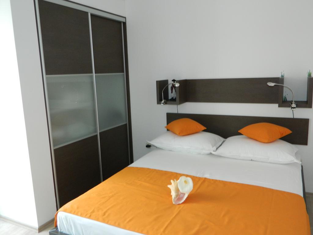 Apartmani Marinovic Podgora Bagian luar foto