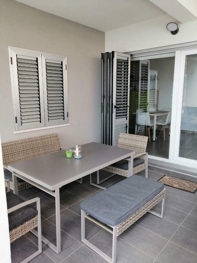 Apartmani Marinovic Podgora Bagian luar foto