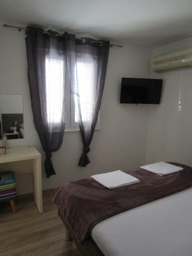 Apartmani Marinovic Podgora Bagian luar foto