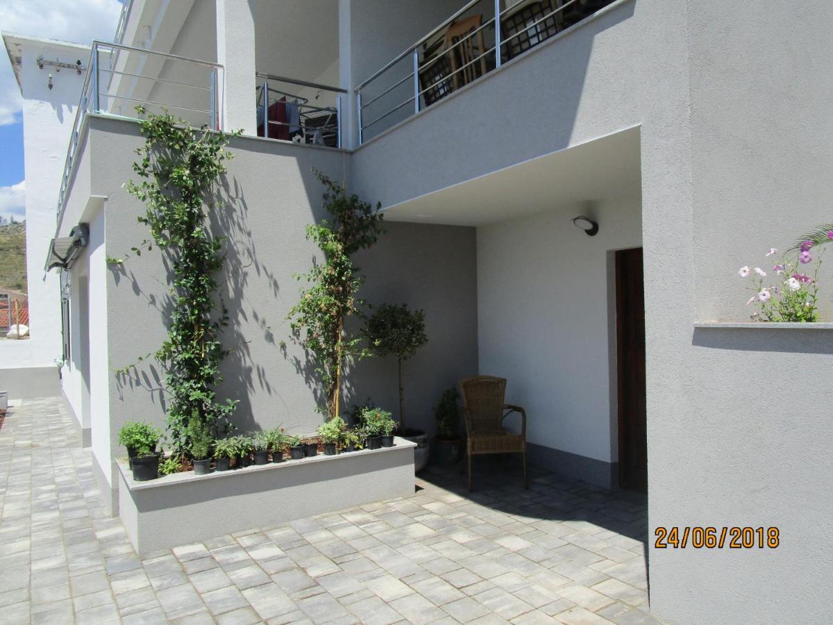 Apartmani Marinovic Podgora Bagian luar foto